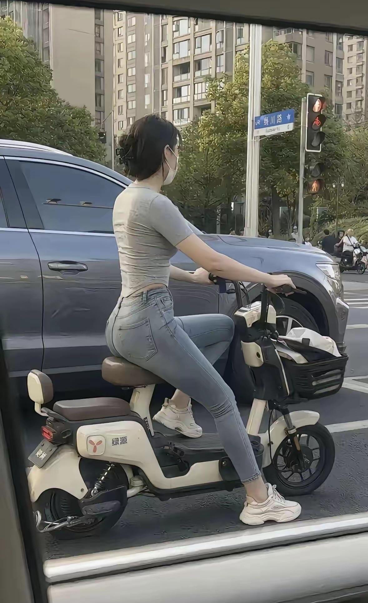 现在路人都好会打扮了