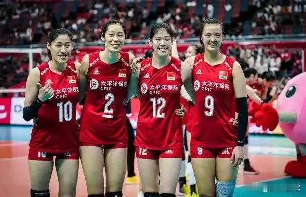 【国际排联推出新规利好朱婷张常宁进入国家队】国际排联（FIVB）此前出台