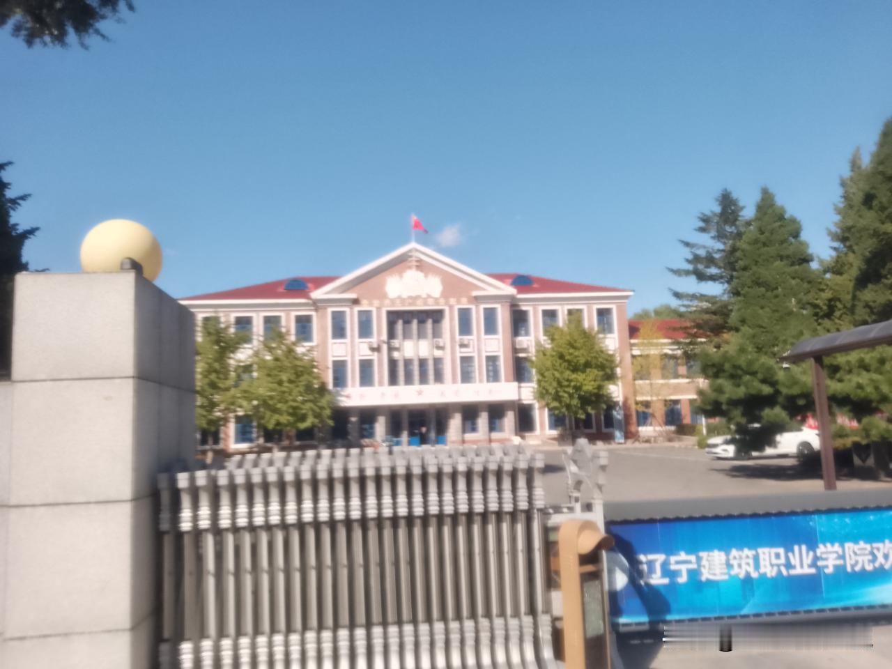 美国还是超级大国么？近日，阿塞拜疆总统说，世界上只有中美两个超级大国！俄罗斯