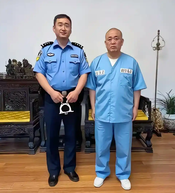 释永信被抓画面流出，更多内幕披露：包养北大女生，与多女星有染