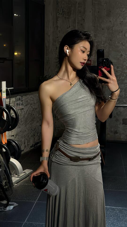 166 56kg | 在健身房还一些债