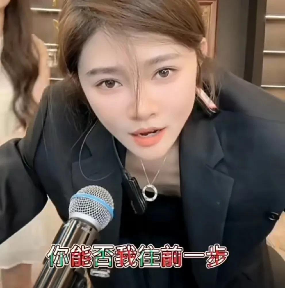 三月喊话：我守住别人的秘密，但别人不肯替我守秘密，最后你们说我忘恩负义！
