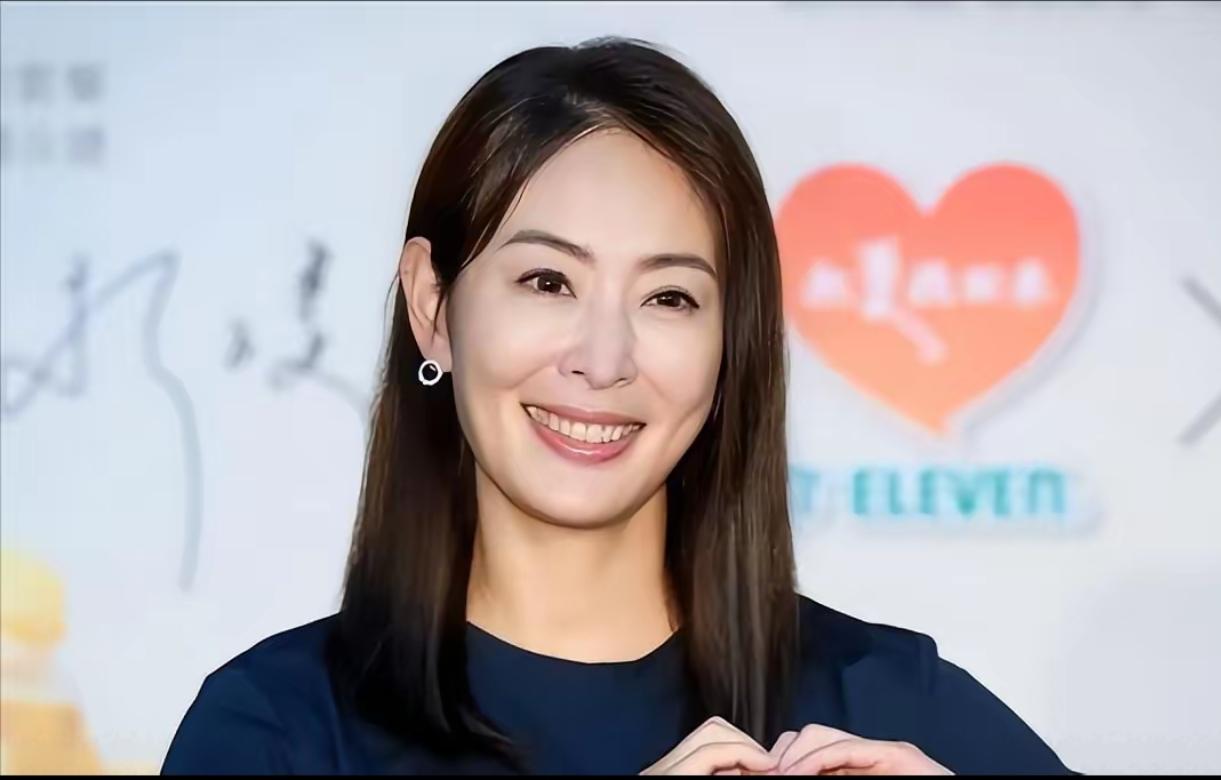 台湾“青鸟”的女神，​台北101董事长贾永婕2月20日去中正广场并发文称，“蒋介