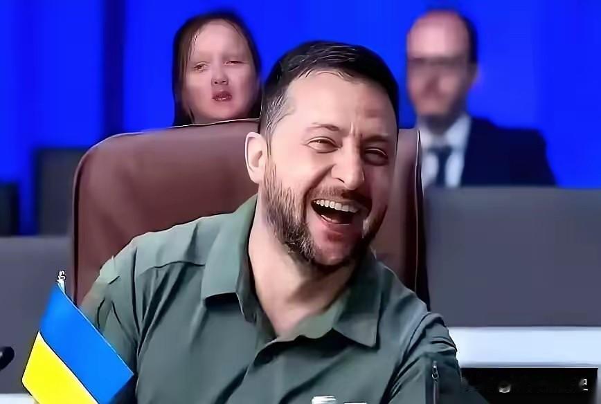 泽连斯基把最后一扇门，用钢板焊死了。他对着全世界镜头，一字一句地砸出来：乌克兰