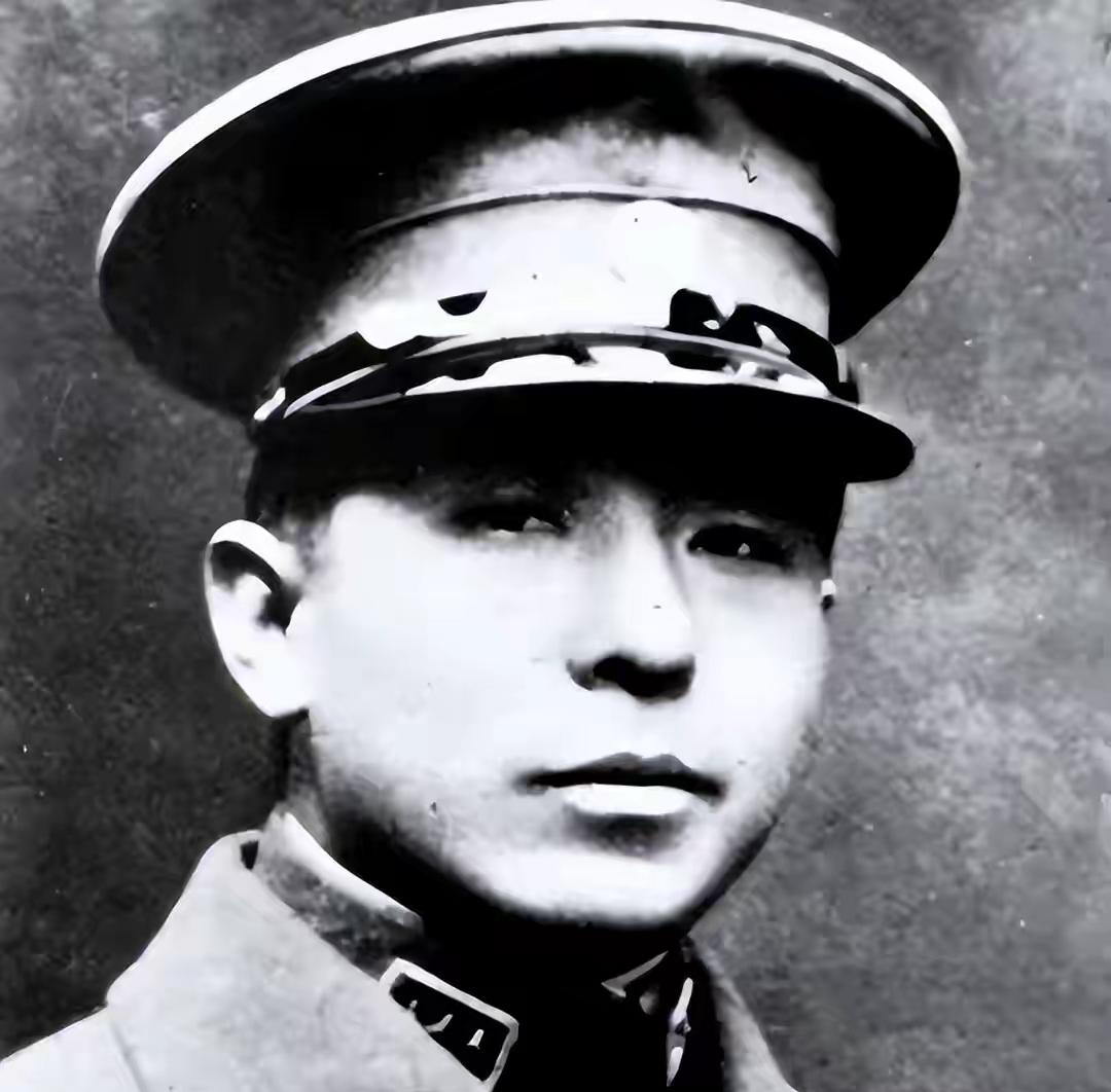 张学良直言：换帅长征，千里难行1991年，已步入暮年的张学良接受美国哥伦比亚