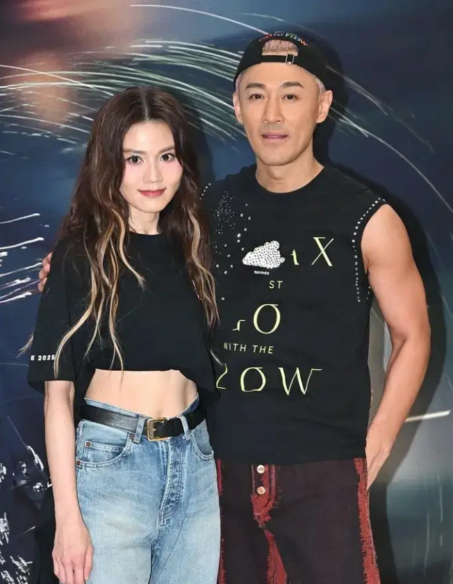 林峯称专业演出不必报备老婆妻女避开辣舞环节
