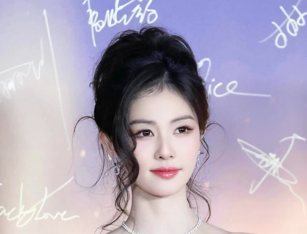 白鹿大概率不会再演“仙侠”了，不是因为这种题材的剧已经不流行了，也不是因