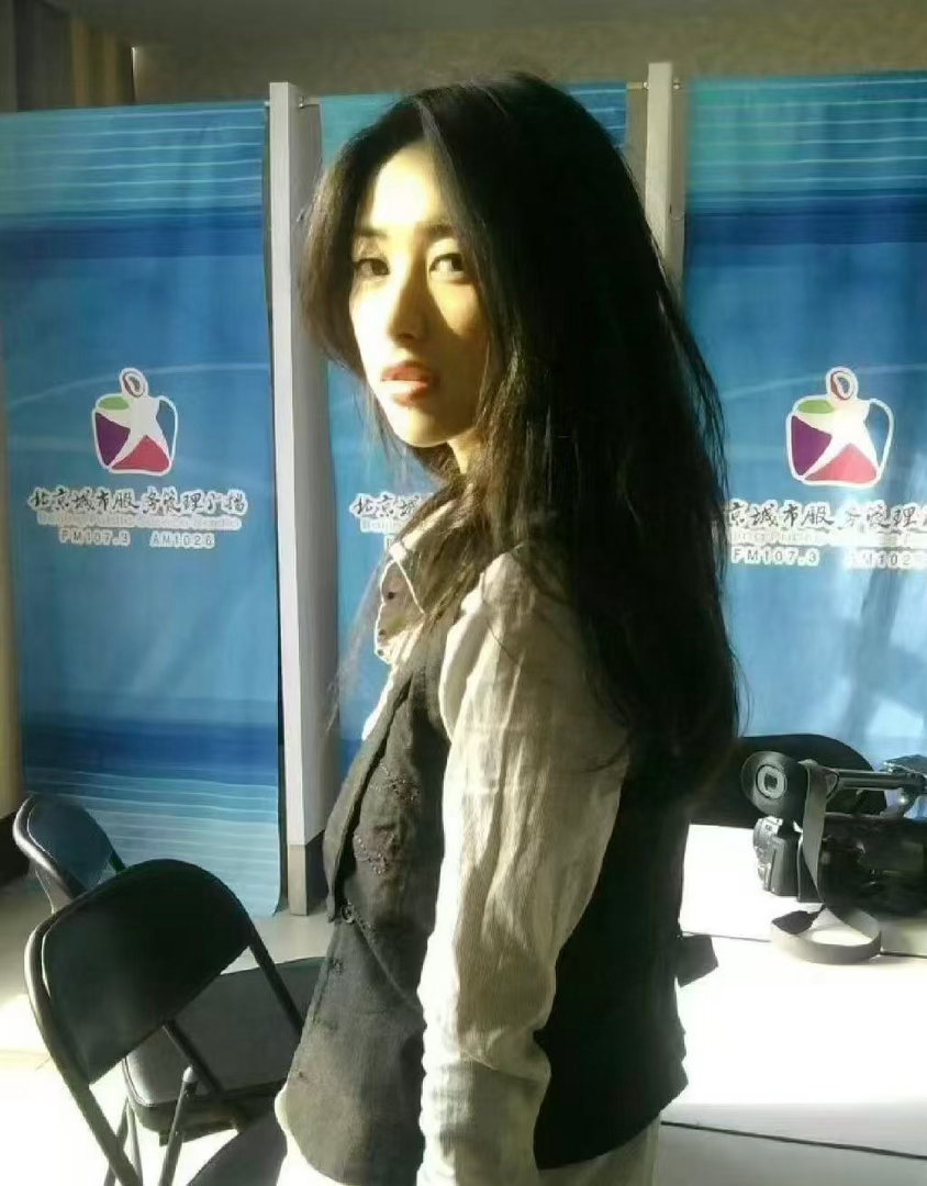 朱珠这和20年前有什么区别20年，朱珠把“好看”活成了“耐看”