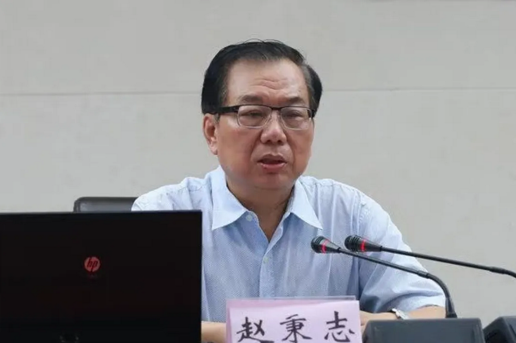 把下雨的权利交给卖伞的人，还有晴天吗？刑法大佬赵秉志反对化学阉割强奸犯，因为