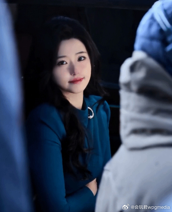 被AI演员替代短剧演员无戏可拍女主都开启横漂近日，AI演员将替代真人演员等话