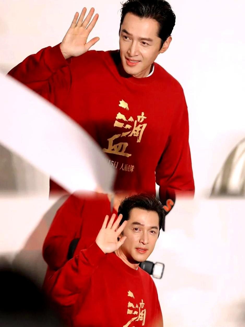 这个世界上我最搞不懂的人，就是胡歌了，他妈妈自己跟癌症斗了三十年，还在他车祸时