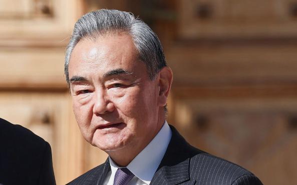 不等了，巴拿马公开喊话中国巴拿马突然急了，公开喊话要和中国见面谈。当地时