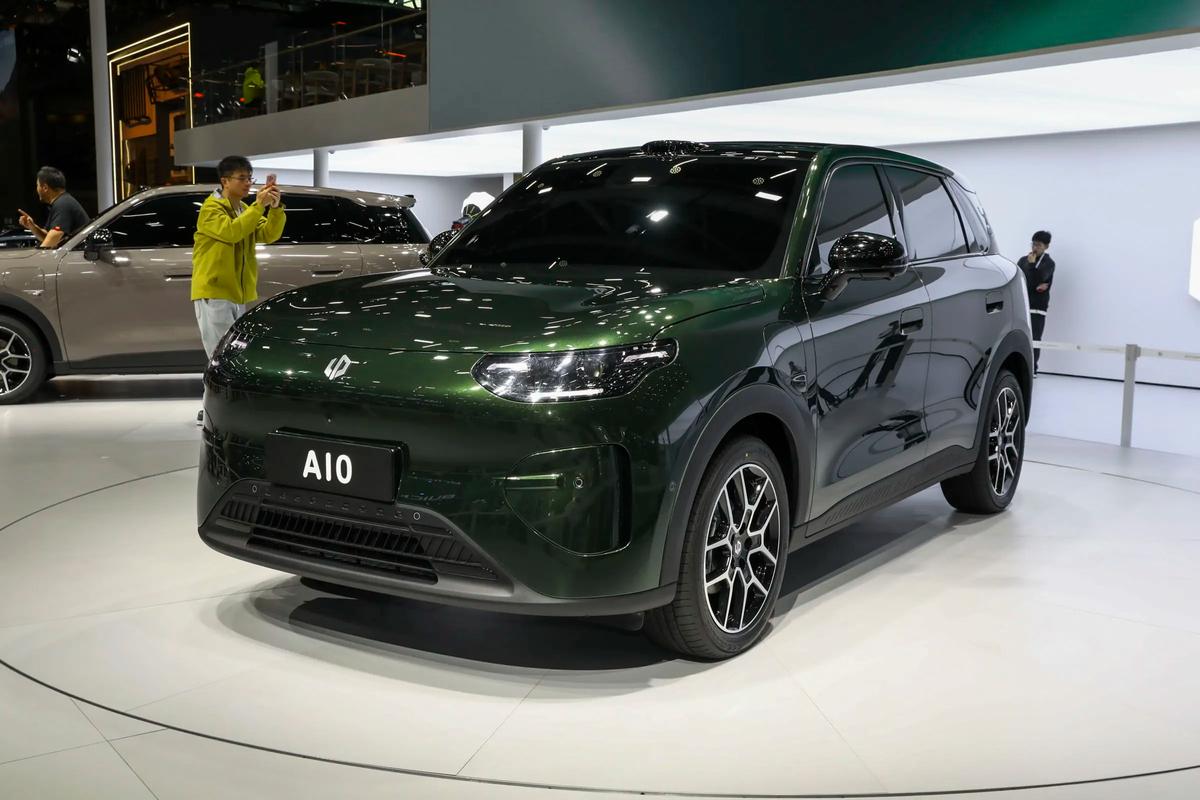 比肩ModelY的大空间？这台10万级SUV空间竟然不输。 你要说现在电车