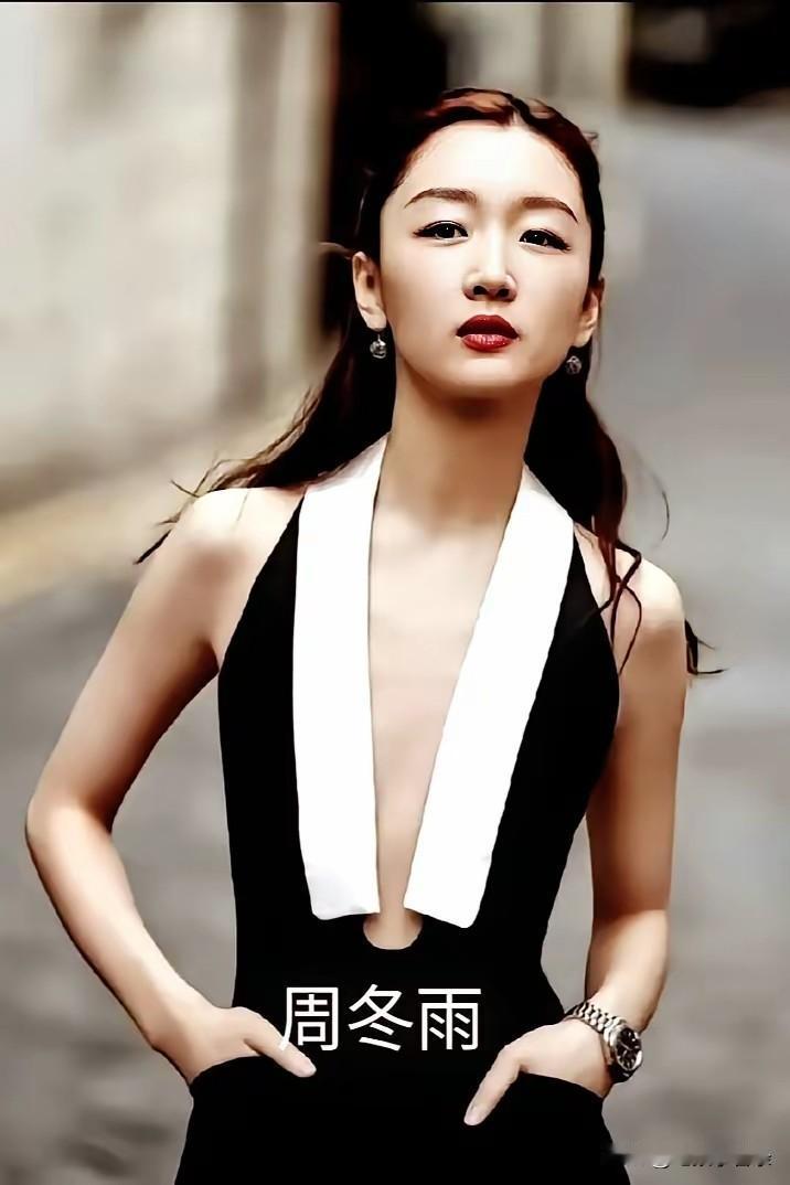 这是我最佩服的两个女明星，都是超级自信的女人，她们心胸坦荡，毫不遮掩，人前人后都