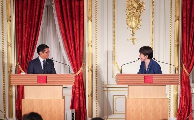 会谈失败，日本很寒心！当地时间5月28日，日本首相高市早苗迎接到访日本的
