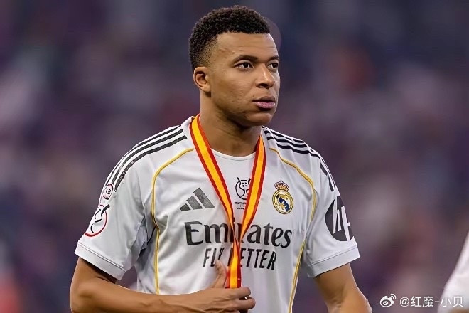 18岁时，大家都说姆巴佩拿金球奖只是时间问题。如今28岁的他仍未获奖，却仍有人说