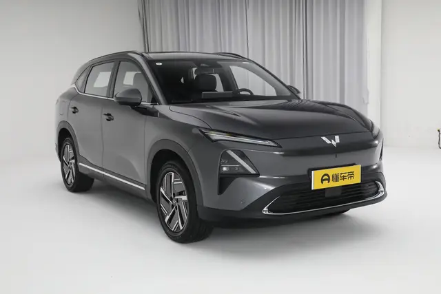 五菱星光S PHEV: 顶配卖11.98万, 提供天舆架构+神炼电池技术!