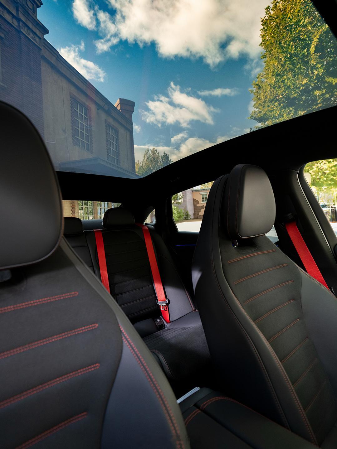 全新纯电C级，太有特点了我都没敢认，各位品鉴一下大v聊车奔驰c级