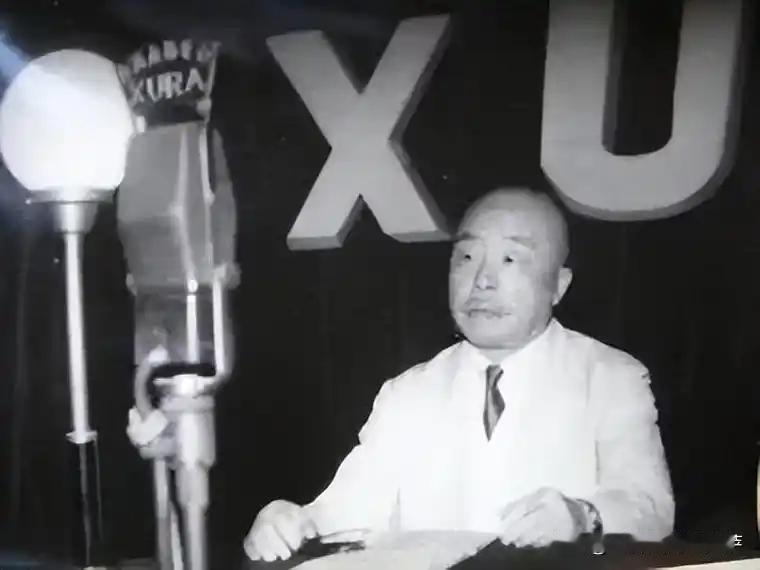 1950年5月，策动汤恩伯起义遭到出卖的陈仪，在台湾接受审判。顾祝同为审判长，蒋