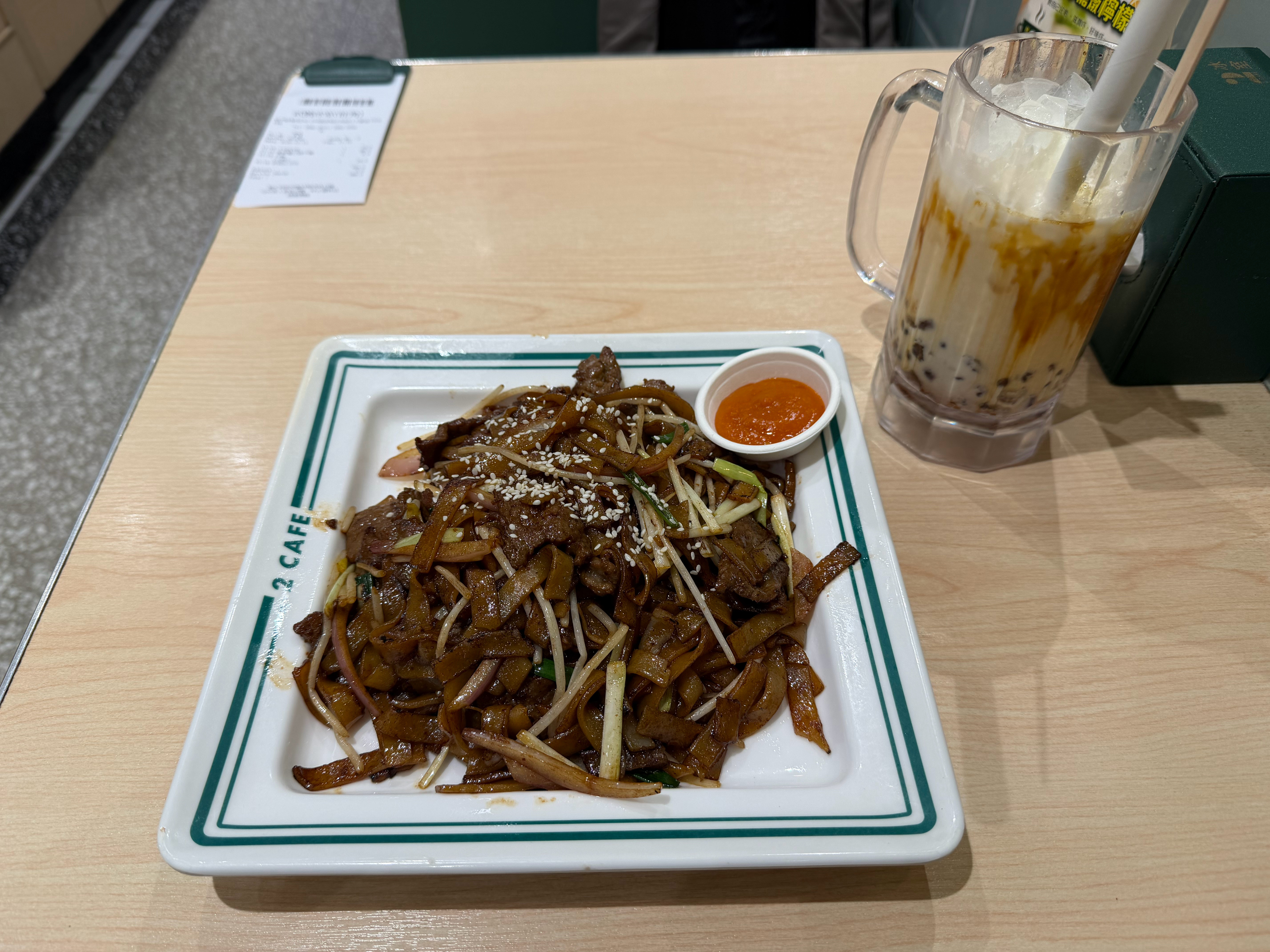 香，牛河还是得看香港，深圳我吃不到这种味道，很奇怪香港·雅蘭中心一期