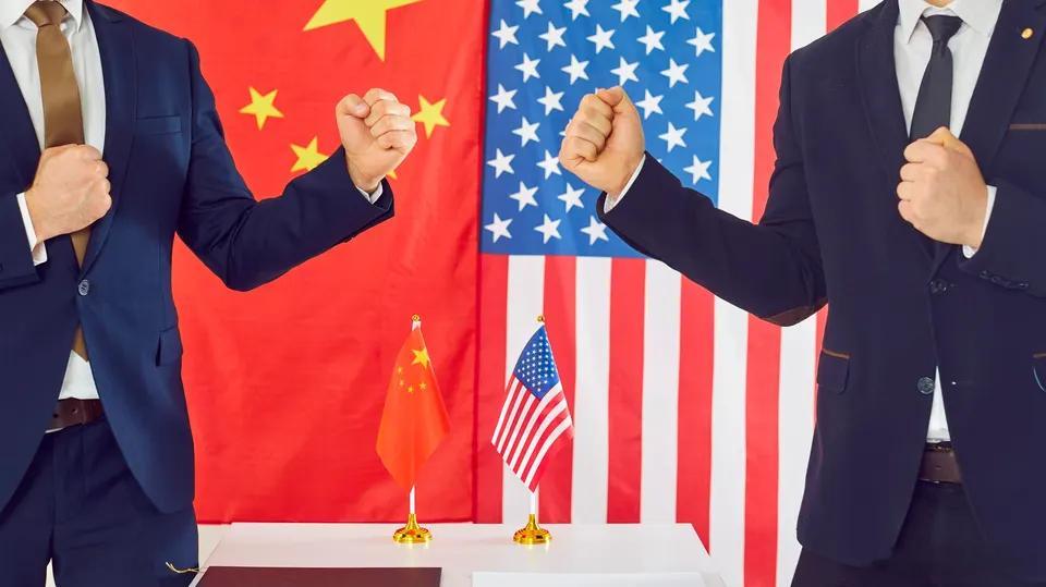 【华盛顿退让：改变中美人工智能竞争格局的18天】（财富）上个月，美国商务部下令A