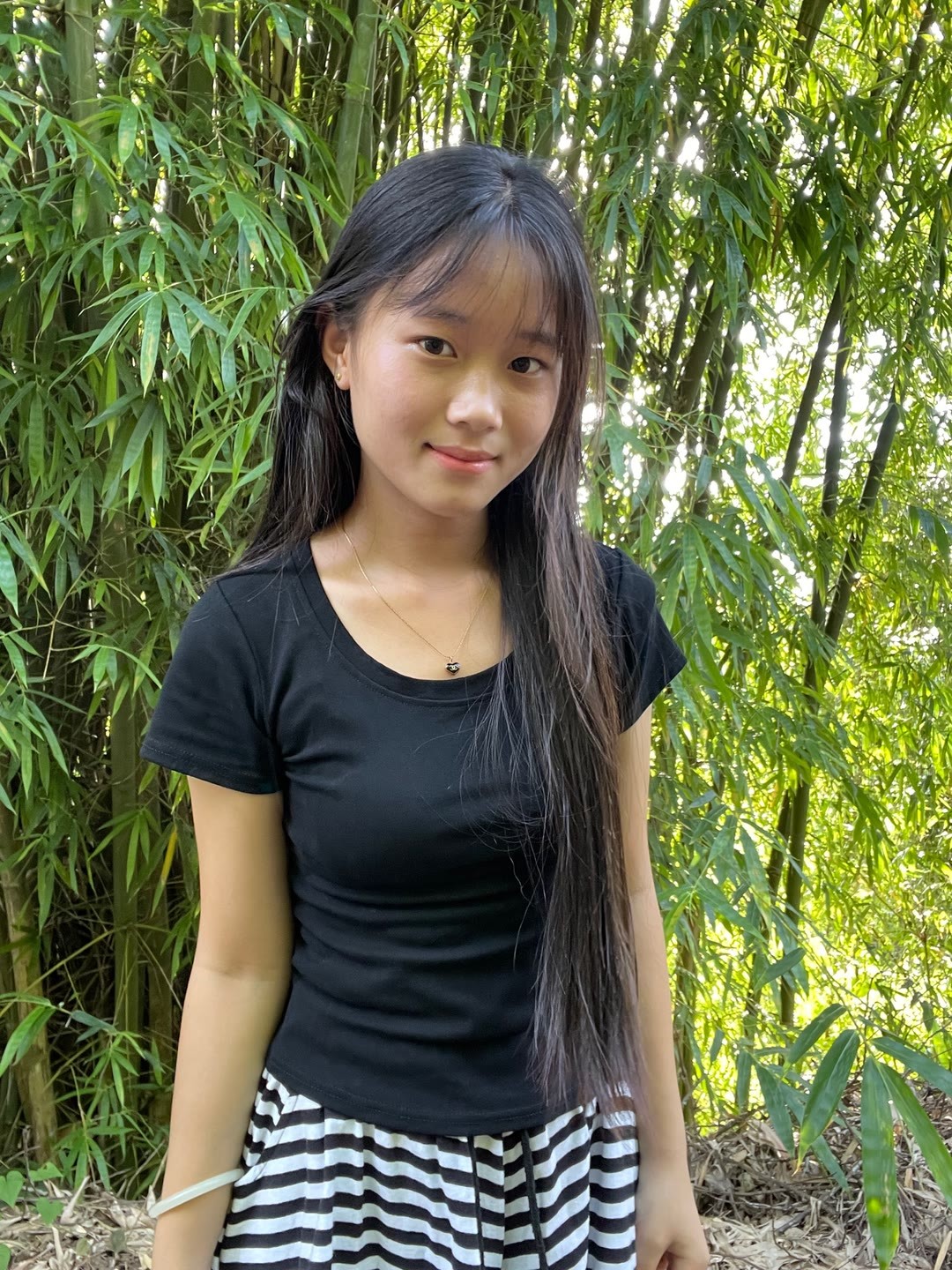 腼腆害羞内向社恐文静小女生​​​