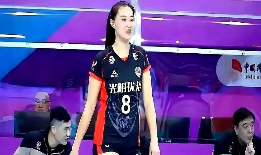 上海女排的薛冀枝去向成谜？新赛季的名单上，上海队直接抹去了她的名字，之前