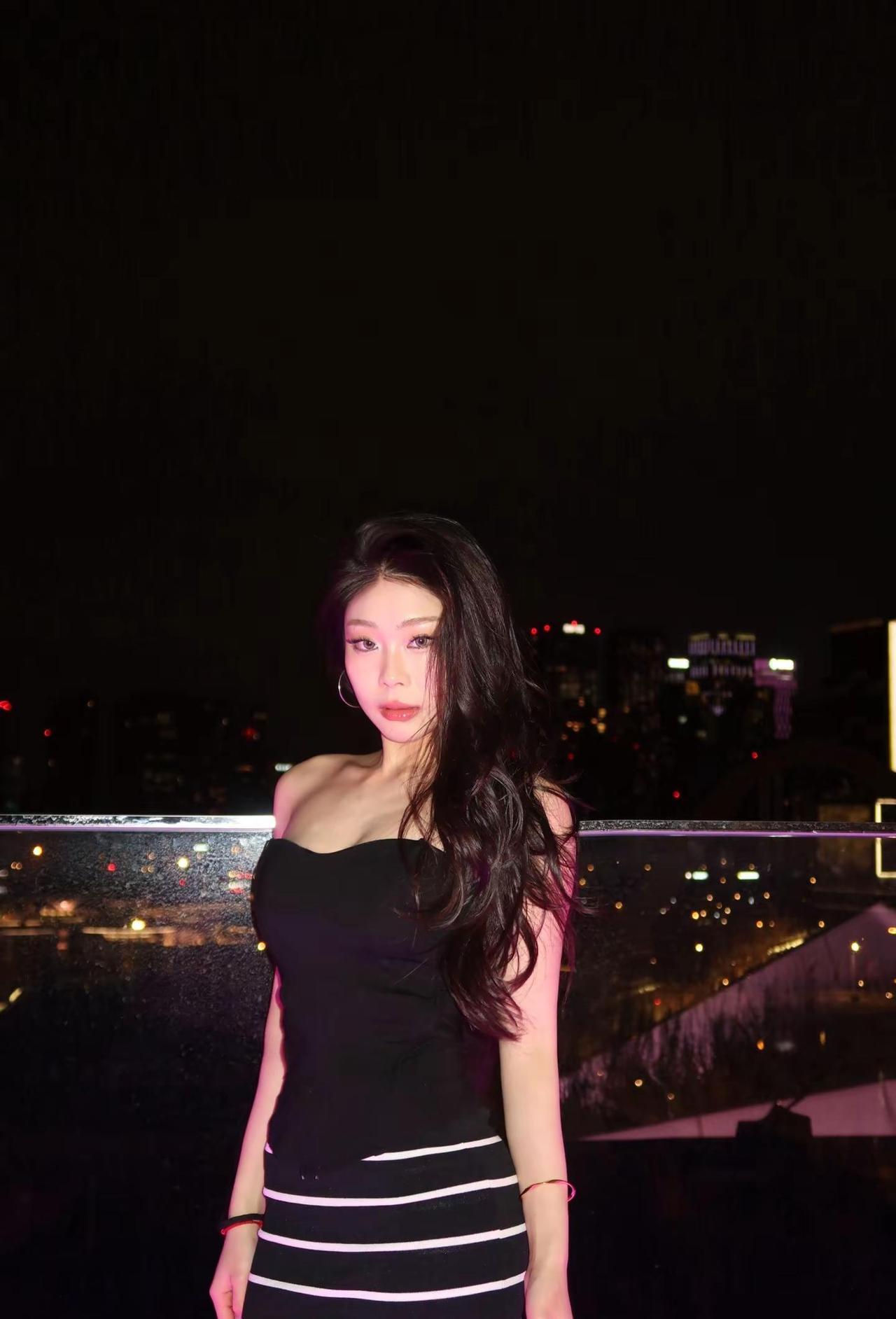 又一年轻熟风男穿搭