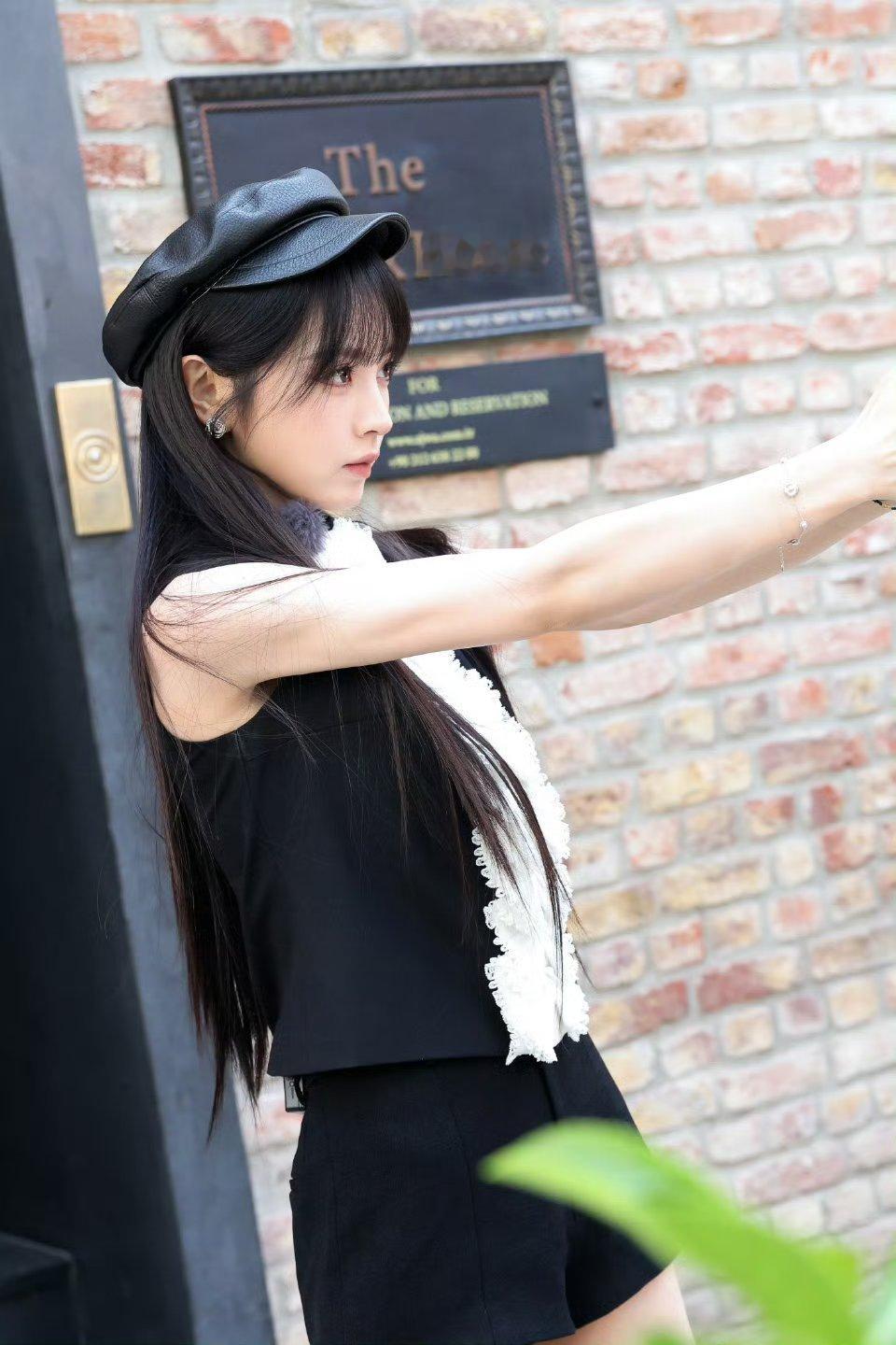 田曦薇～～田曦薇姐姐妹妹抓娃娃​​​