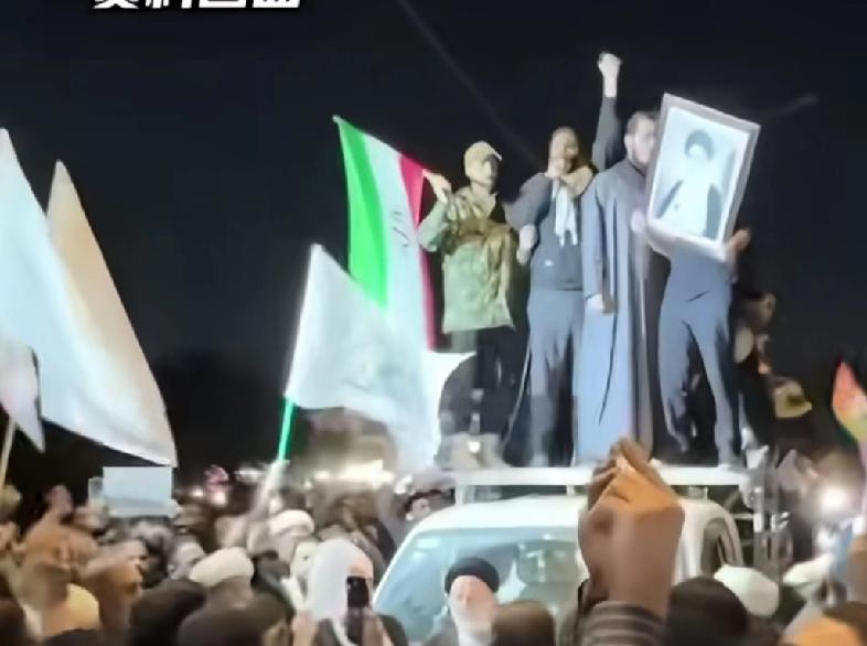 你们是要逼特朗普跳海吗？霍尔兹海峡还没通，另一条咽喉曼德海峡又告急！轮到胡塞武装