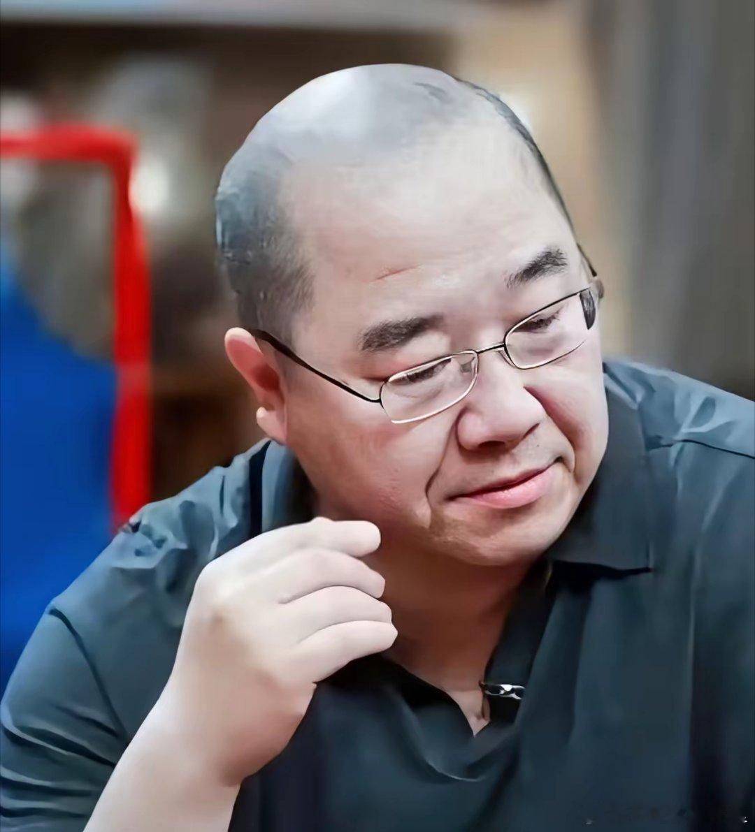 我能接受英达不认巴图，我也能接受他老了想弥补。但我接受不了的是，他两个孙子都跟宋