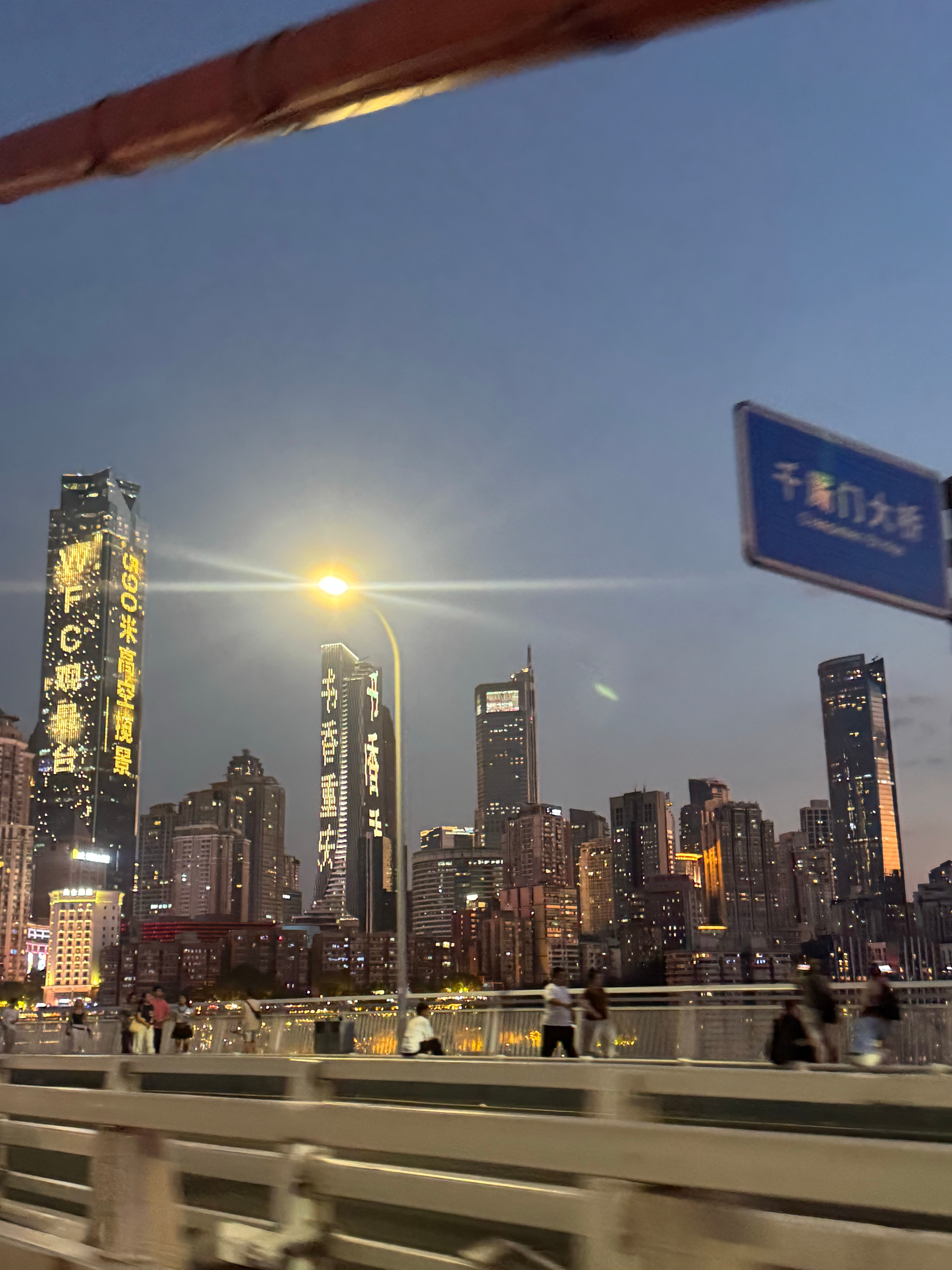 一点不夸张已经累到分不清自己在哪里了…重庆·重庆江北国际机场