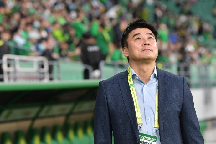 国安总经理李明确定离任北京国安总经理李明确定离任，任职9年球队两夺足协杯据消