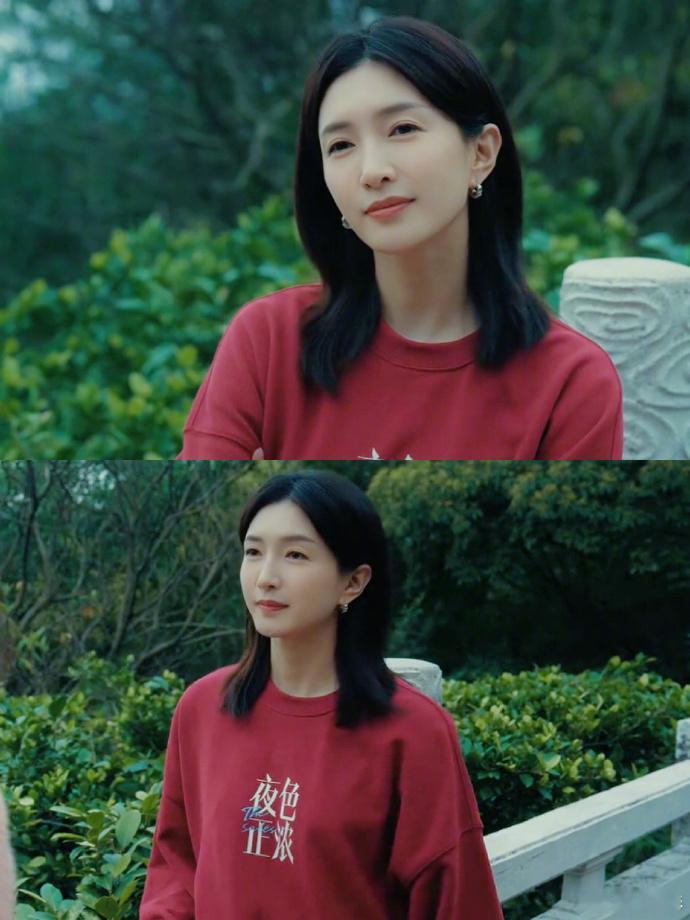 江疏影怎么把剧名穿身上了真的是觉得太有梗了吧，有一说一江疏影怎么把《夜色正浓》