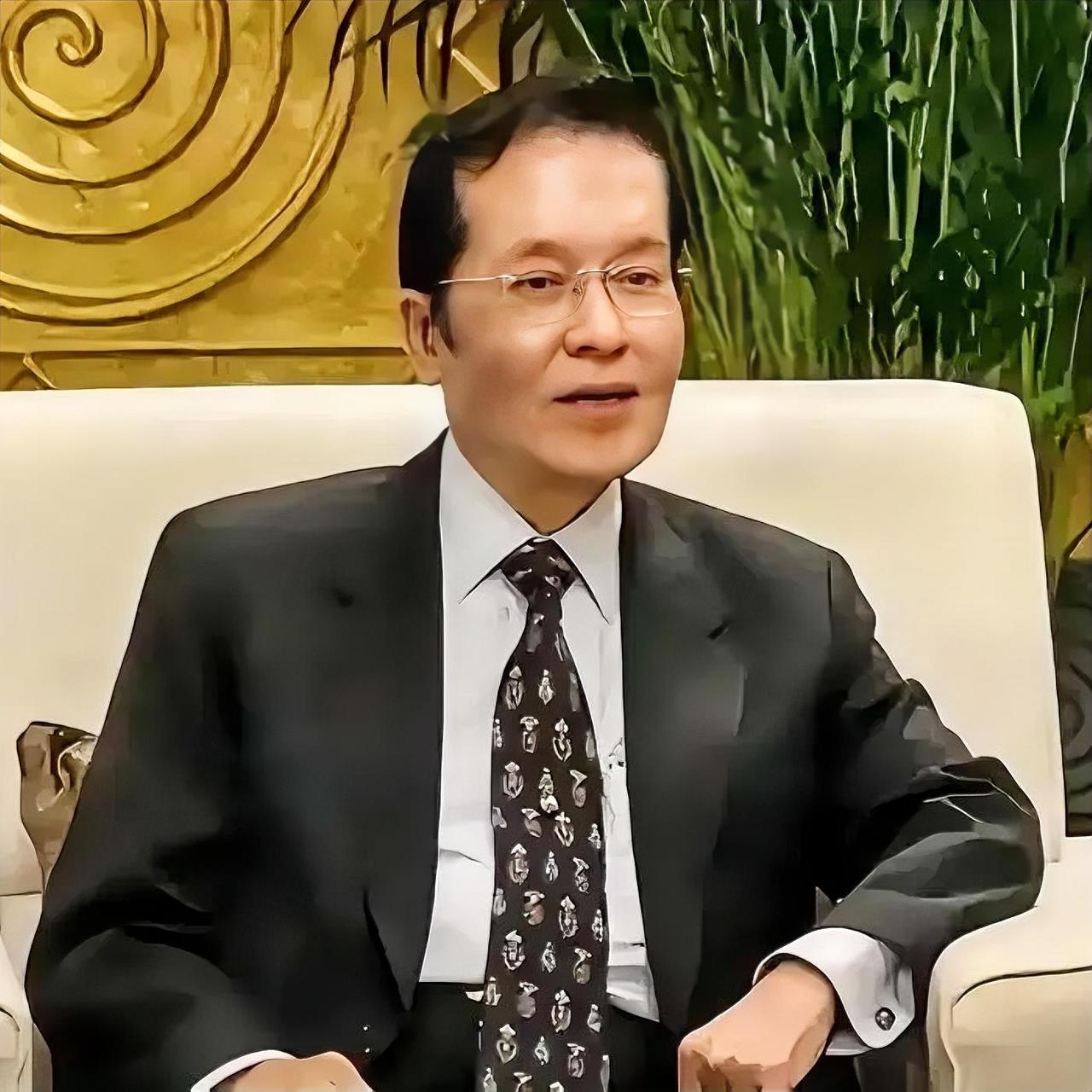 国民党副主席张荣恭随团来大陆，他提到了一个“菜单论”，说得实在太透彻了。大意