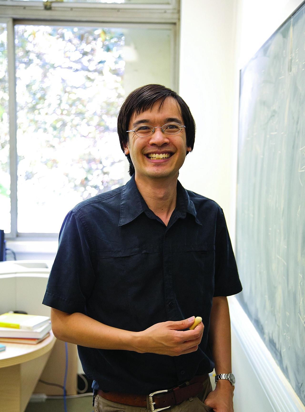 研究经费被砍，菲尔兹奖得主陶哲轩的数学研究已经难以为继。陶哲轩所在的加州大学洛