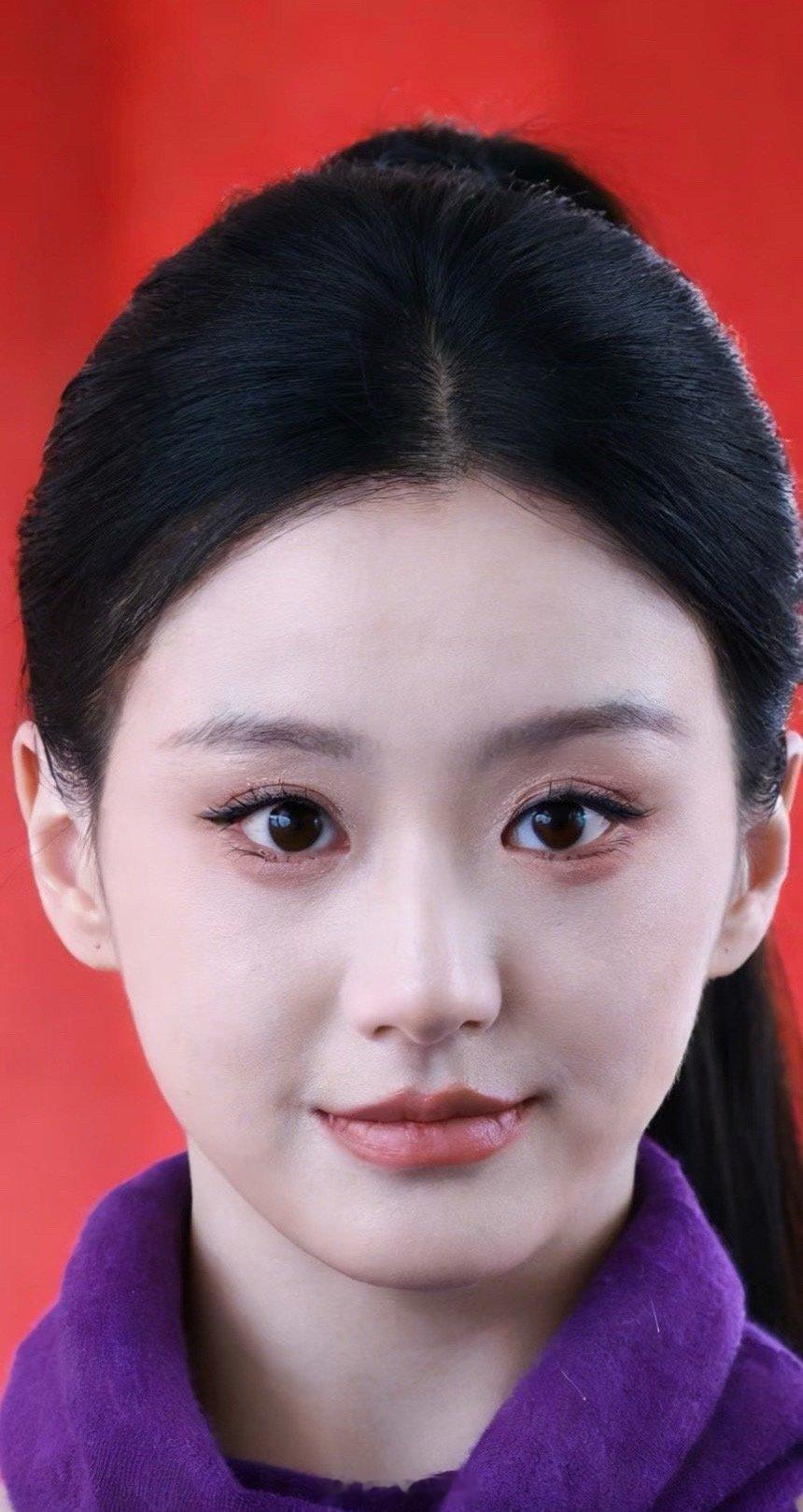 包上恩高清怼脸生图，路人眼里这算美还是普