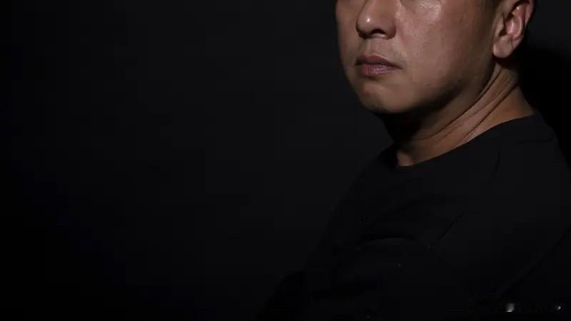 总结如何辨认人1.越是低调的人，本事越大2.嫌贫爱富的人，道德缺失