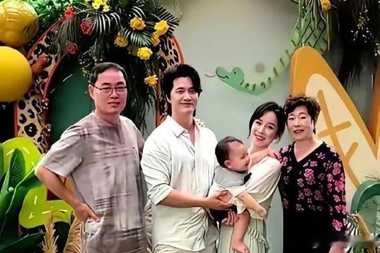 张檬和韩国老公金恩圣这个事，有点意思。男的跟女的来中国发展，住着女方的房，开着女