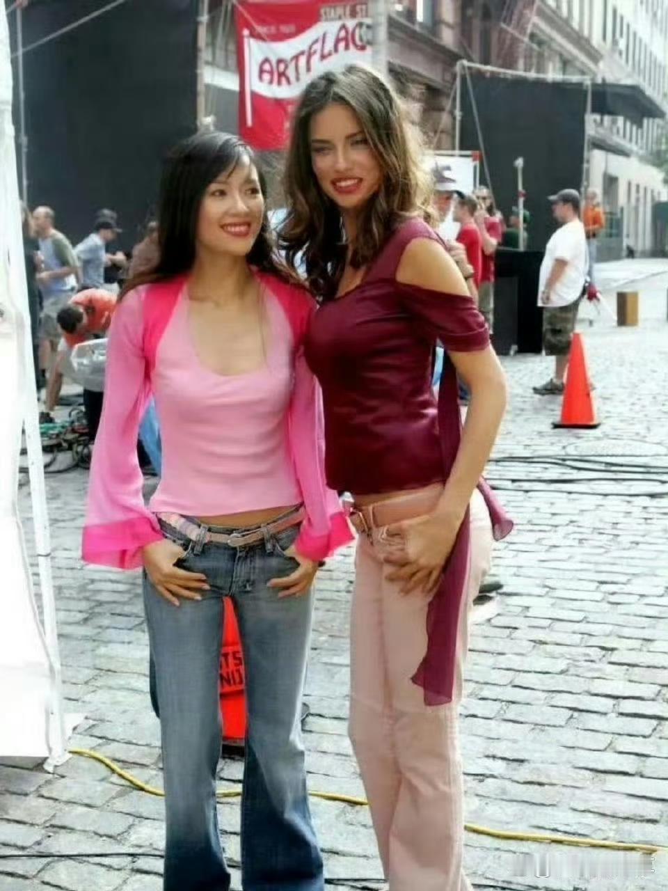 章子怡早期这穿着绝了，那时候才是真正的国际章