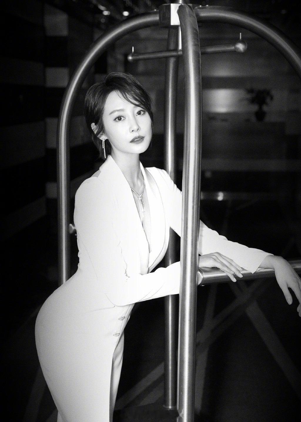 李纯气场全开​​​