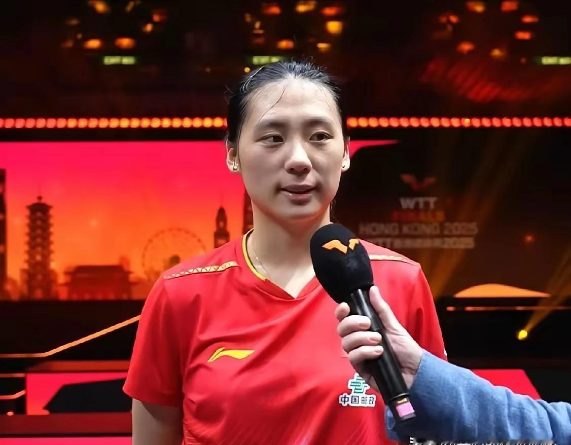 别只看比分。王曼昱今天赢的，是3比8落后时，心里那声“完了”的回击。第二局，