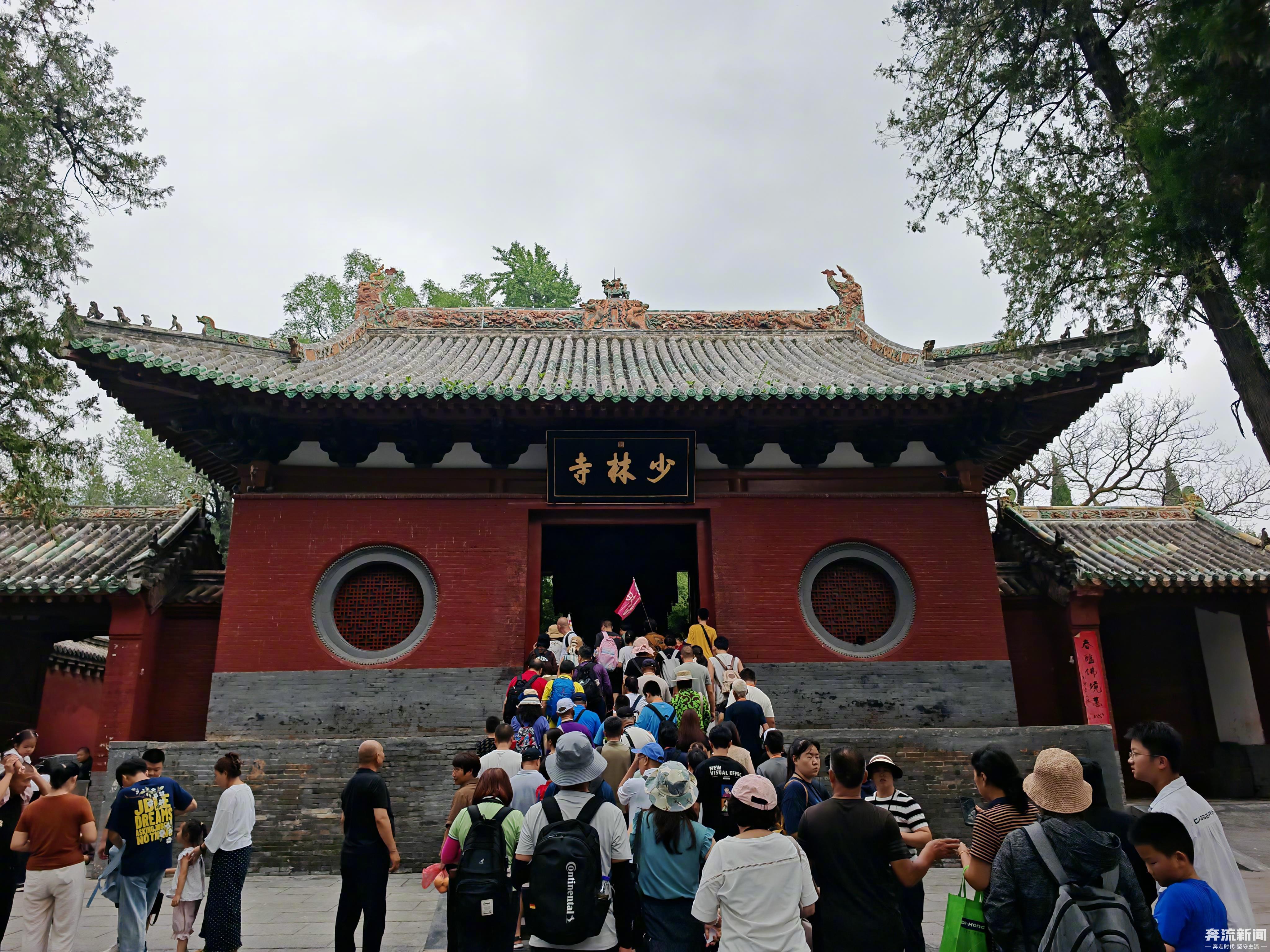 #少林寺换住持满月数十名僧人离开#【少林寺换住持满一月：9990元高价香不再推荐