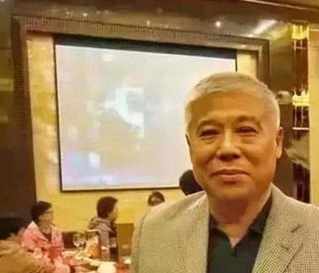 1983年，吴法宪的儿子吴新潮回到了阔别多年的北京，但此时他的身份早已不再是