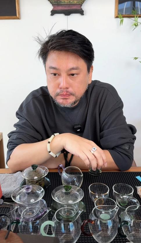 朱孝天，当时F4爆火，但当时觉得他长的也一般啊，怎么会这么出名，这么多人喜欢他呢