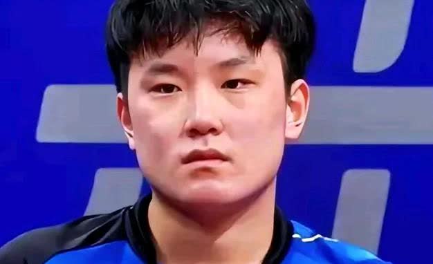 这次横滨比赛，谁心里最拧巴？不是林诗栋，也不是王楚钦，更轮不上孙颖莎和王曼昱，头