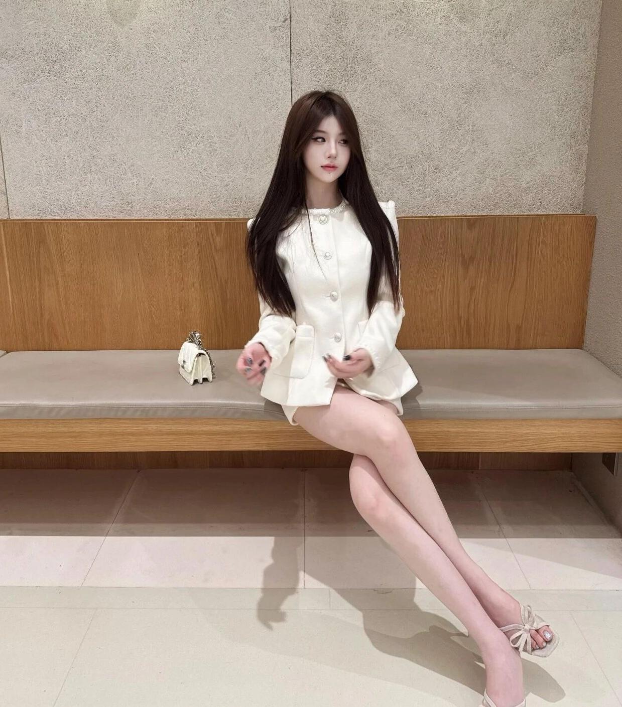 别抱怨男友拍照技术了，就没想过可能是你的原因。美的怎么拍都美[捂脸哭]