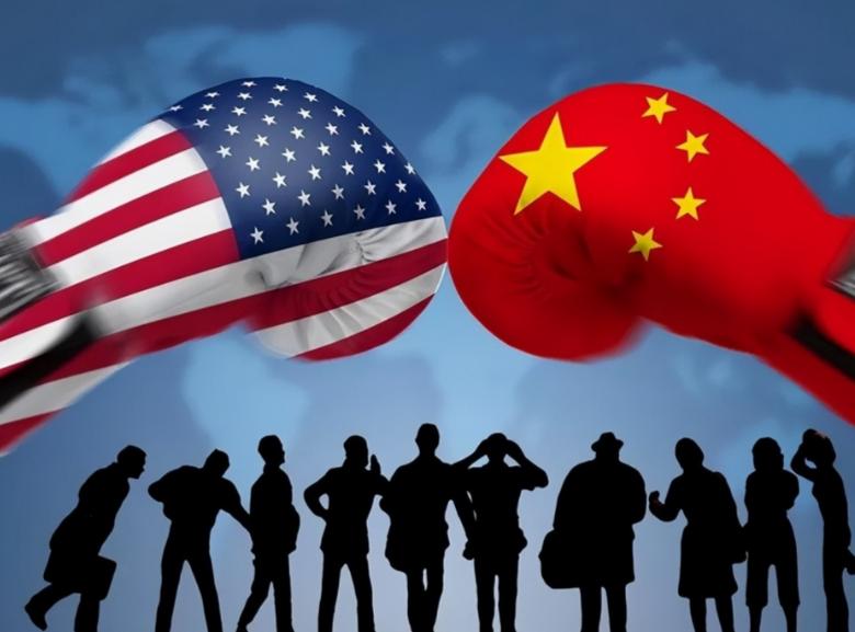 中美开战7天：4万解放军伤亡，美军十余基地遭摧毁！最近，美国在闭门会议