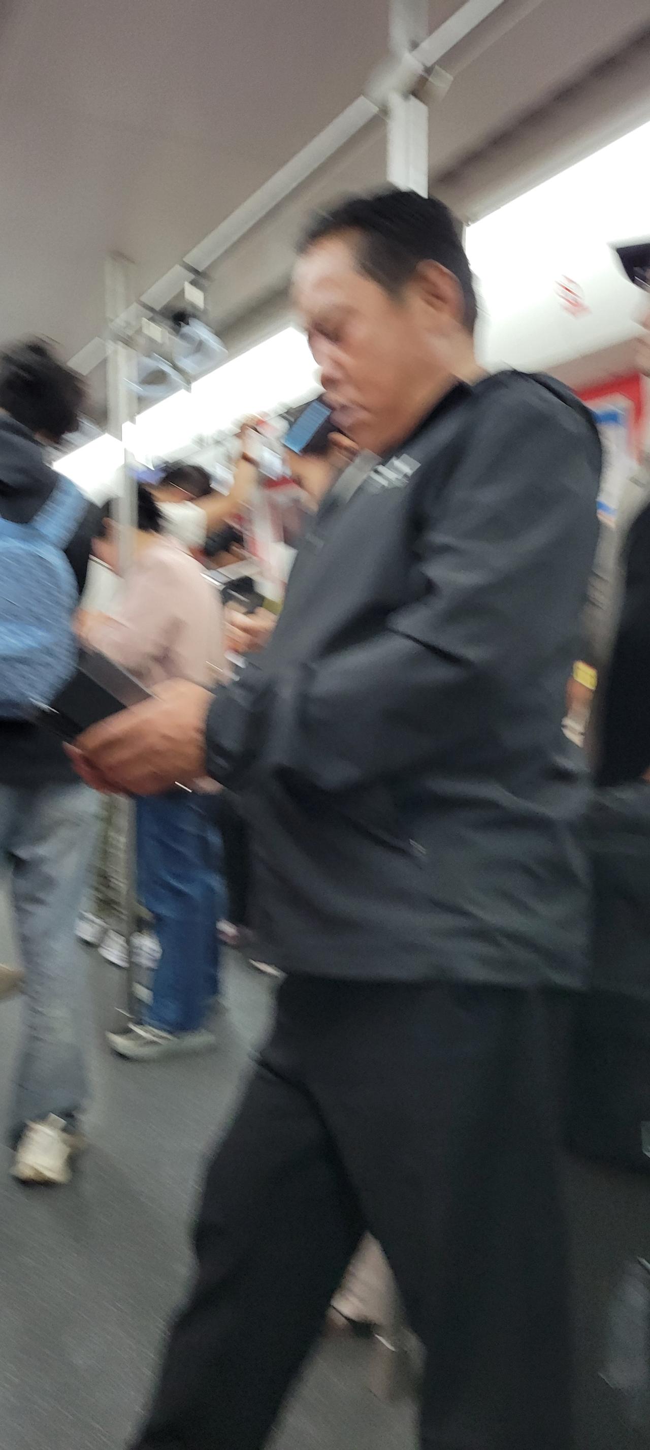 旅行一段时间后，终于返回兰州了，忘不了旅行时的美好，也忘不了旅行时有些景点人挤人