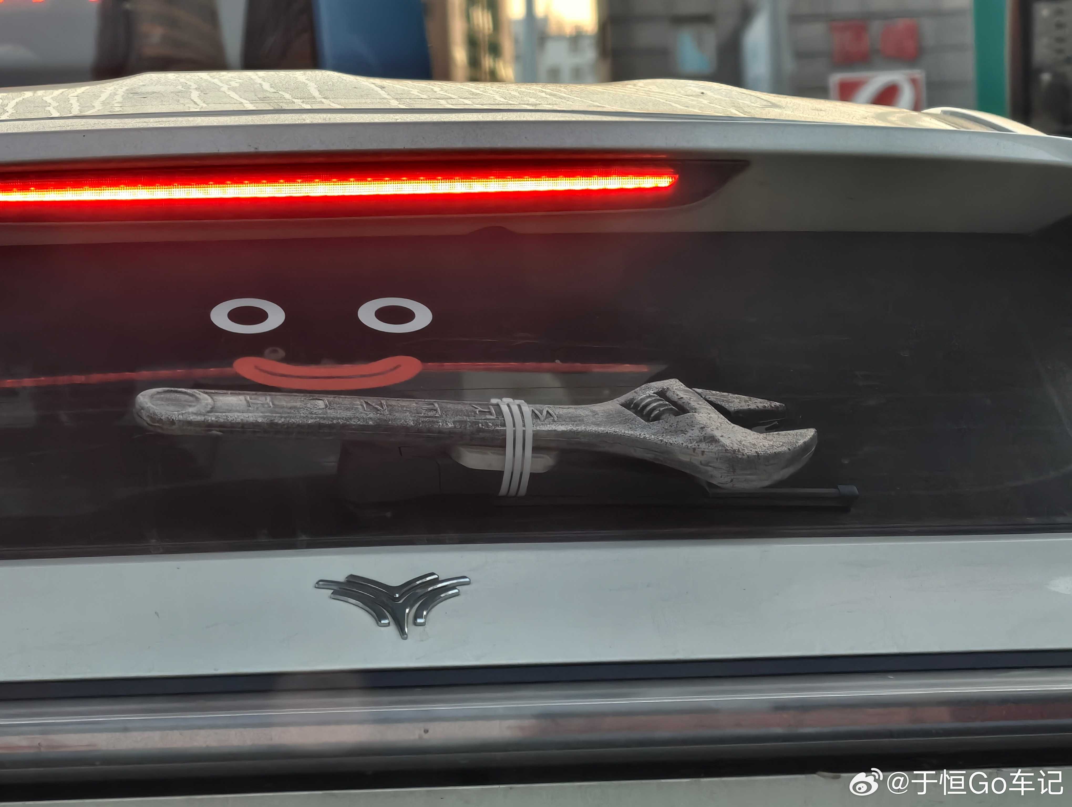 挺想看看这雨刮动起来的样子​​​